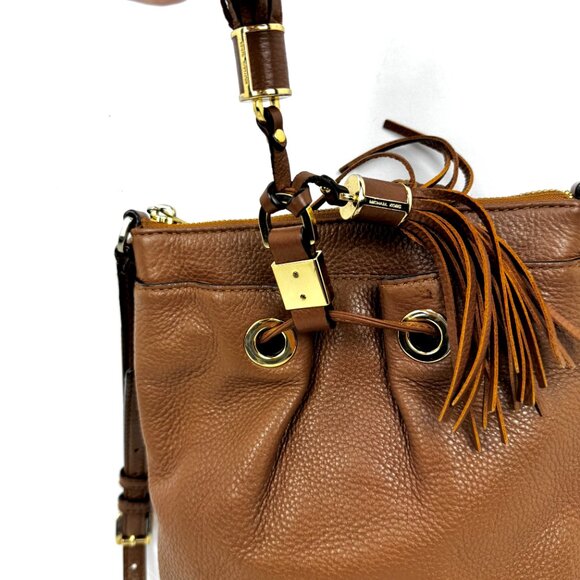 Michael Kors Brown Pebbled Leather Crossbody Shoulder Bag Magnetic Closure READ - Picture 4 of 16